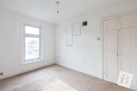 40 Shaftesbury Road, Romford, RM1 2QJ