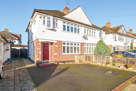 17 Cardinal Road, Ruislip, HA4 9PU