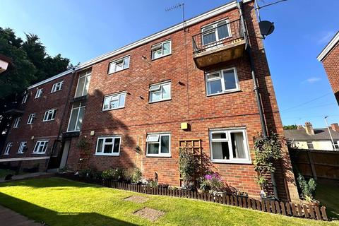 2 bedroom apartment to rent, Stourbridge Road, Stourbridge