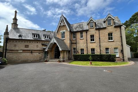 Burton Road, BRANKSOME PARK, BH13