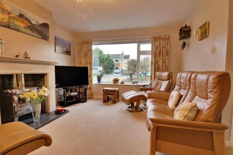 3 bedroom semi-detached house for sale, Manor Close, BEVERLEY