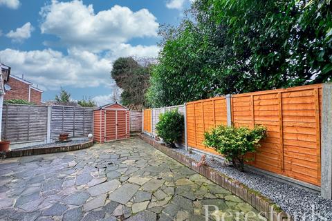 11 Tiptree Close, Hornchurch, RM11 3BD