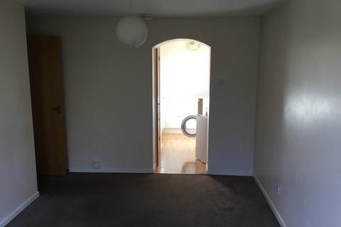 1 bedroom flat to rent, Katherine Close, Churchdown GL3