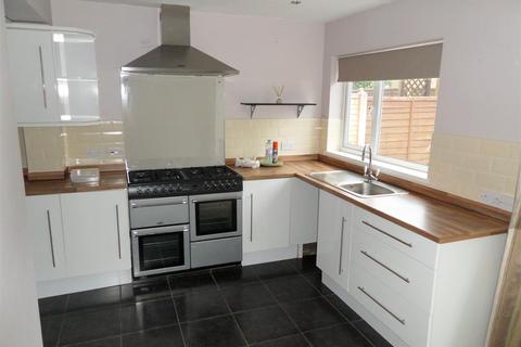 3 bedroom house to rent, Delves Crescent, Delves, Walsall