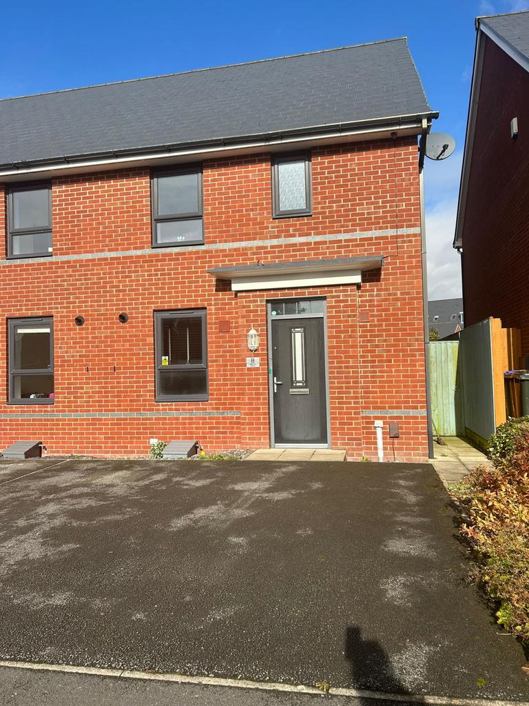 8 Millrace Close, Trub, Rochdale, OL11 2 LY