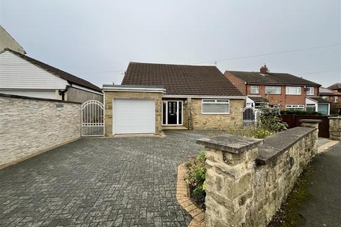 3 bedroom detached bungalow for sale, Carrfield Road, Barwick In Elmet, Leeds