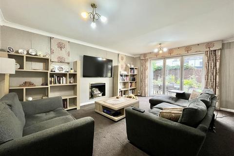 3 bedroom detached bungalow for sale, Carrfield Road, Barwick In Elmet, Leeds