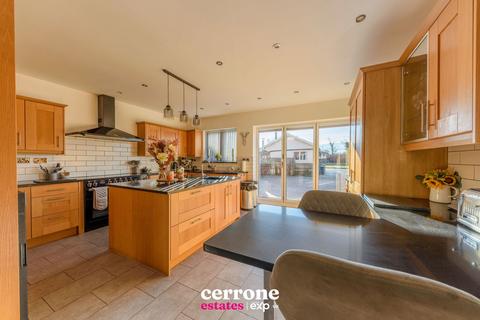 401 Birchfield Road, Redditch, B97 4NF