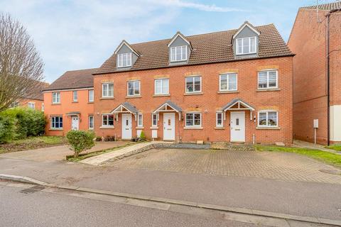 3 bedroom townhouse for sale, Saltern Drive, Spalding