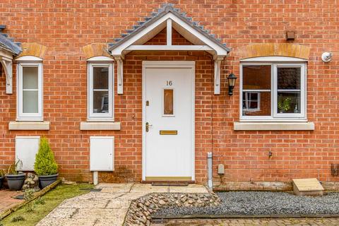 3 bedroom townhouse for sale, Saltern Drive, Spalding