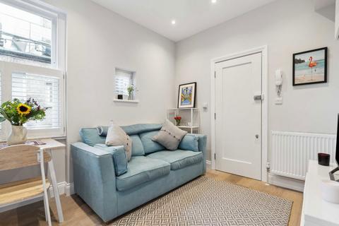 1 bedroom flat for sale, Electric Avenue, London SW9