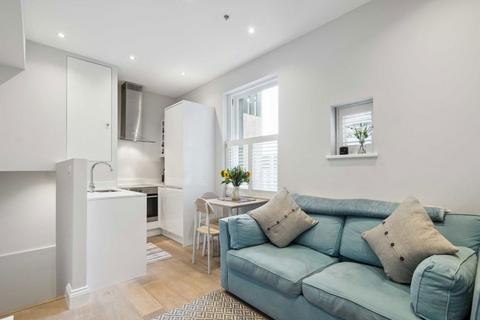 1 bedroom flat for sale, Electric Avenue, London SW9