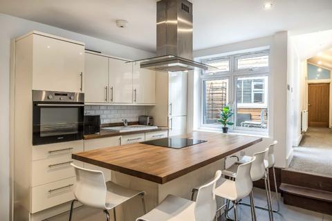 2 bedroom flat for sale, Landor Road, London SW9