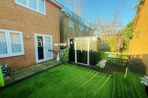 2 bedroom semi-detached house for sale, Rowntree Way, North Shields