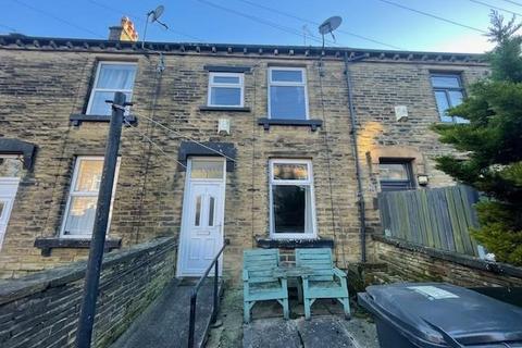 2 bedroom terraced house to rent, Grange Terrace, Bradford BD15