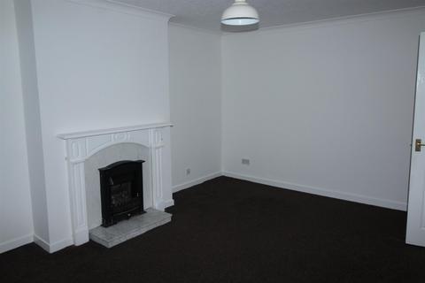 2 bedroom flat for sale, Broomlee, Ashington