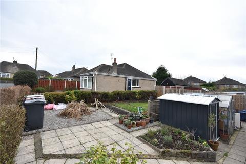 2 bedroom bungalow for sale, Kingswear Grove, Leeds, West Yorkshire