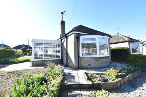 2 bedroom bungalow for sale, Kingswear Grove, Leeds, West Yorkshire