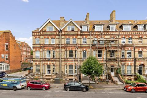 2 bedroom apartment for sale, Westbourne Gardens, Folkestone, CT20