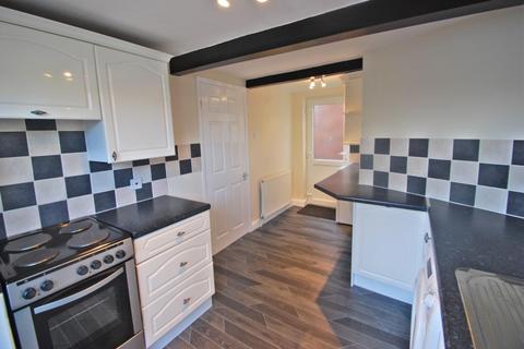 2 bedroom terraced house to rent, Acton Place, Macclesfield