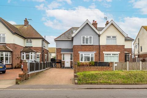 6 bedroom semi-detached house for sale, Middleton Road, Gorleston