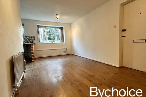 Studio to rent, Kings Road, Glemsford