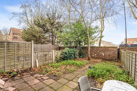 3 bedroom detached house for sale, Allendale Close, London, SE5