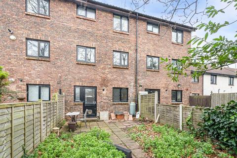 3 bedroom detached house for sale, Allendale Close, London, SE5