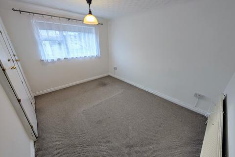 3 bedroom terraced house to rent, Medway Road, Bettws, Newport