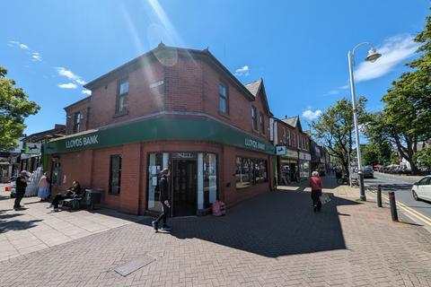 Retail property (high street) to rent, Liverpool L37