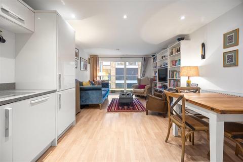 3 bedroom apartment for sale, Banister Road, Kensal Rise, W10