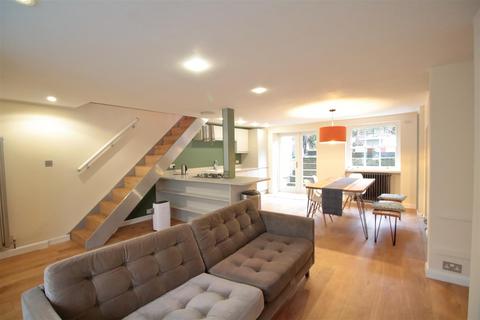 2 bedroom flat to rent, Ferndale Road, London SW4