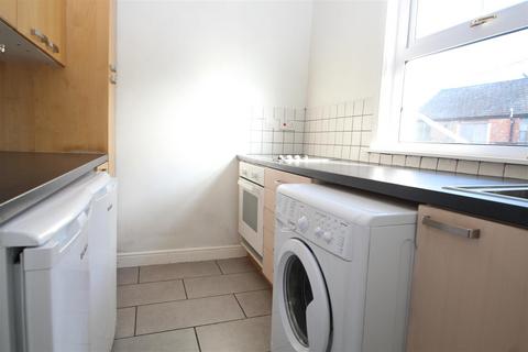 1 bedroom maisonette to rent, Dashwood Avenue, High Wycombe HP12