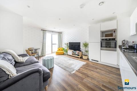 2 bedroom flat for sale, Station View, Surrey GU1