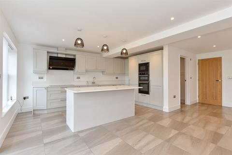 5 bedroom detached house for sale, Grove Lane, Chigwell, Essex