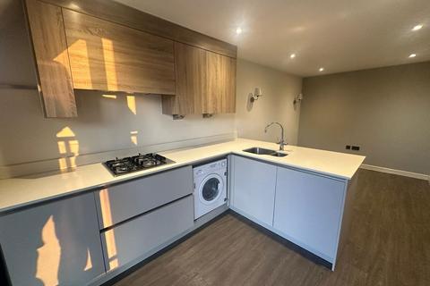 1 bedroom flat to rent, Stratford Road, Shirley, Solihull, West Midlands, B90