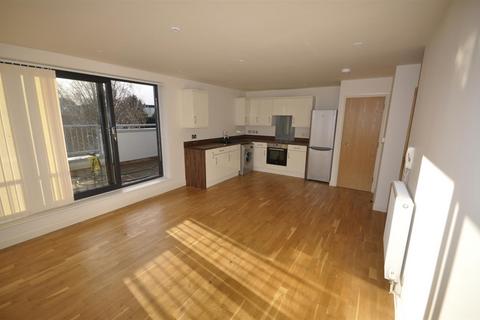 2 bedroom flat to rent, Whaddon Road Cheltenham