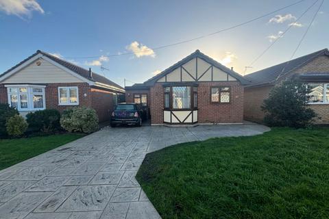 2 bedroom bungalow for sale, Delgada Road, Canvey Island