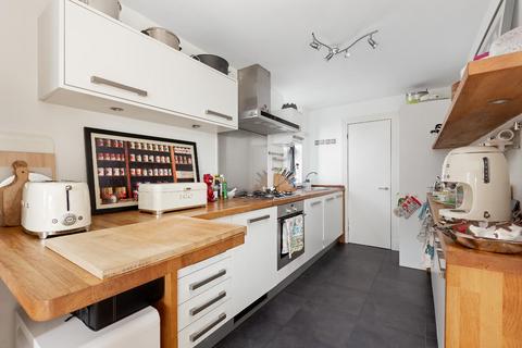 2 bedroom apartment to rent, Steeles Road, Belsize Park NW3