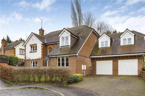 5 bedroom detached house to rent, Little Brook Road, Harlow CM19