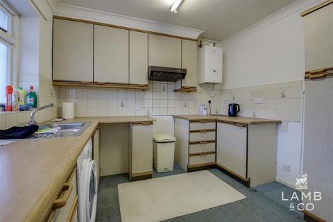 3 bedroom detached bungalow for sale, Gainsborough Close, Clacton-On-Sea CO16