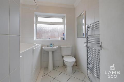 3 bedroom detached bungalow for sale, Gainsborough Close, Clacton-On-Sea CO16