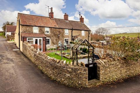 2 bedroom cottage for sale, Chippenham SN14