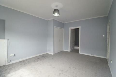 2 bedroom flat to rent, Hawthorn Street, Grangemouth, FK3