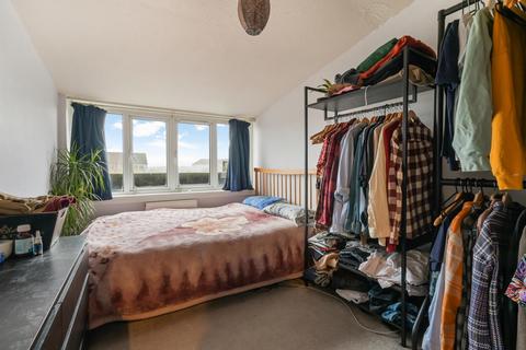 69 Perran Walk, Brentford, TW8 0LT