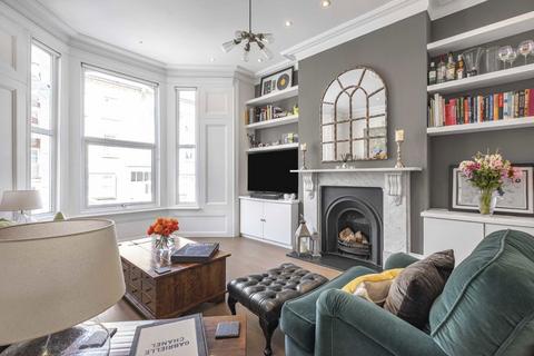 3 bedroom flat for sale, Ferndale Road, London SW4