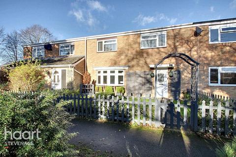 3 bedroom terraced house for sale, Skegness Road, Stevenage