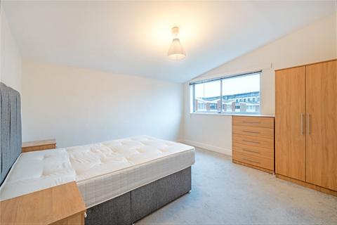 1 bedroom flat to rent, Malvern Road, Queens Park, NW6