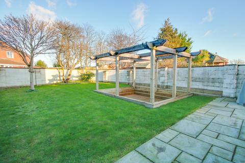 3 bedroom detached house for sale, BITTERNE! IMPRESSIVE LANDSCAPED REAR GARDEN! OFF ROAD PARKING!