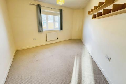 2 bedroom flat to rent, Woodhouse Road, Swindon, SN3 2GU